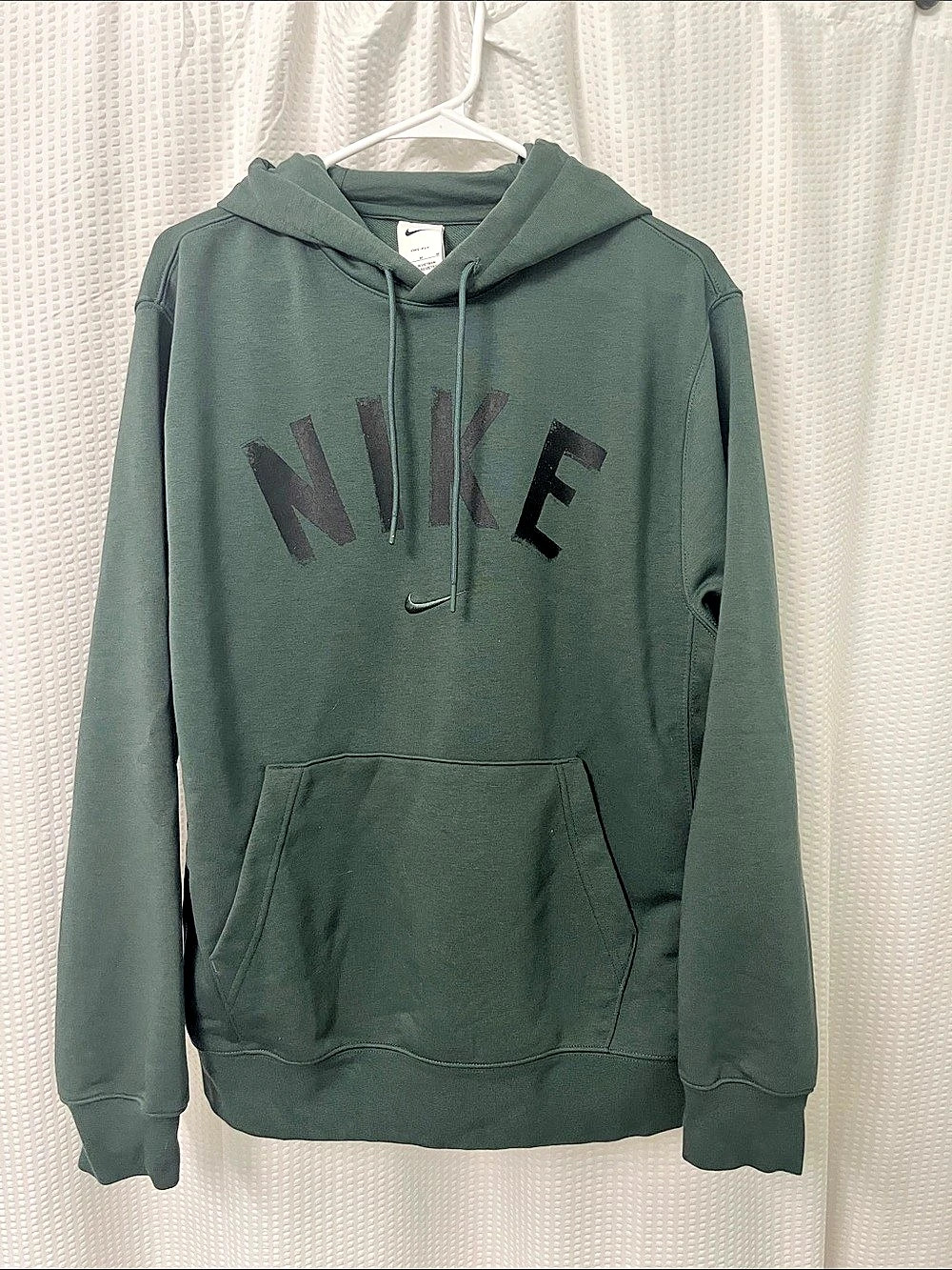 Nike Dri-FIT Hoodie in Green Size Medium